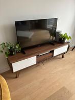 TV-meubel EERIE walnoot/wit, Ophalen, Gebruikt, 150 tot 200 cm, Minder dan 100 cm
