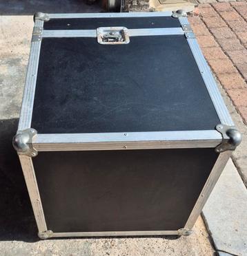 Flightcase 19" 4U+9u+3u in zeer goede staat. beschikbaar voor biedingen