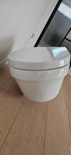 Toiletpot (wc) Villeroy & Boch, Doe-het-zelf en Bouw, Sanitair, Ophalen of Verzenden, Zo goed als nieuw, Toilet