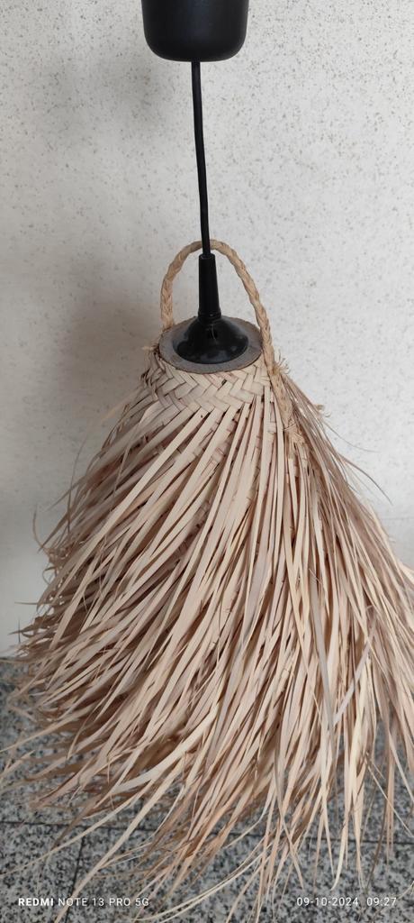 2 grote en 1 kleine hanglamp naturel riet. Speciaal model., Huis en Inrichting, Lampen | Hanglampen, Zo goed als nieuw, Ophalen of Verzenden