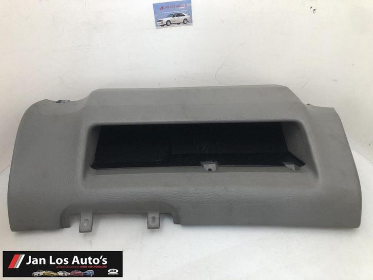 Dashboard ondervak grijs Audi 100 C3 443010031B, Auto-onderdelen, Dashboard en Schakelaars, Audi, Gebruikt, Ophalen of Verzenden