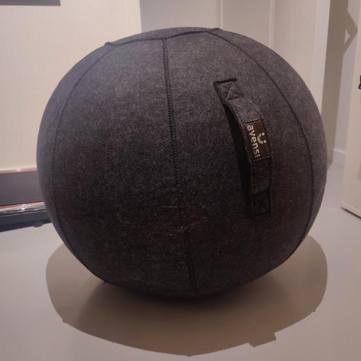 Actieve zitbal merk Avensi, Huis en Inrichting, Bureaustoelen, Ophalen