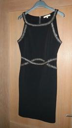 Zwarte jurk met gouden detail, Kleding | Dames, Maat 38/40 (M), Zwart, Ophalen of Verzenden, Zo goed als nieuw