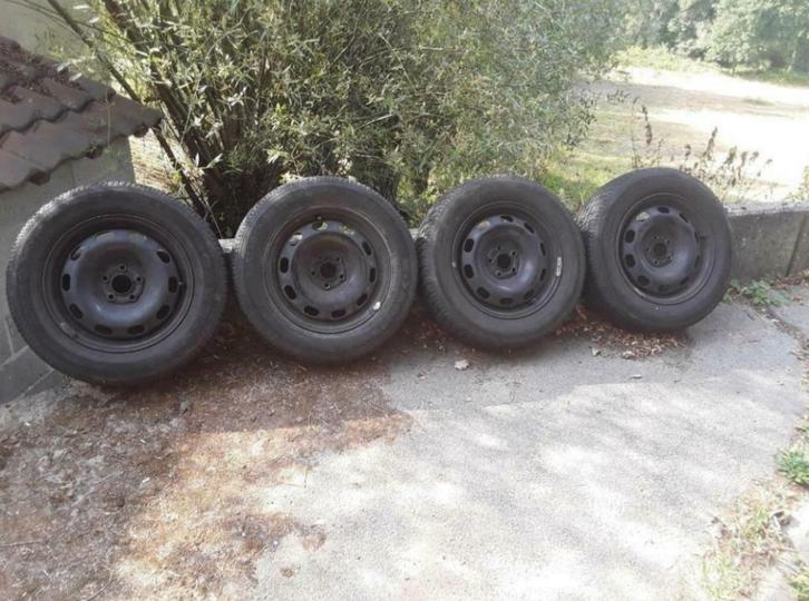 4 originele VW 15 inch stalen velgen (5×112), Auto-onderdelen, Overige Auto-onderdelen, Audi, Seat, Volkswagen, Skoda, Gebruikt