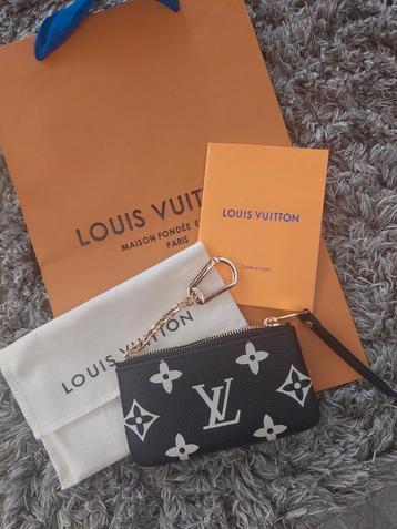 Portemonnee / sleutelhanger Louis  beschikbaar voor biedingen