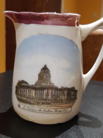 Pot à lait "Palais justice Bruxelles" - Porcelaine