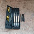 Darts + case 18gr, Sport en Fitness, Darts, Ophalen of Verzenden, Zo goed als nieuw, Shafts