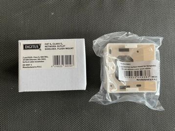 Data contactdoos opbouw CAT6a geschikt voor fibersnelheid beschikbaar voor biedingen
