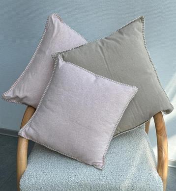 Set van 3 nieuwe kussenslopen mét kussen David Fussenegger beschikbaar voor biedingen