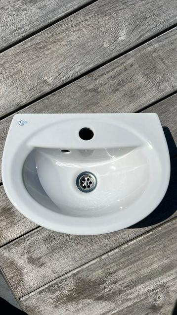 Lavabo, Enlèvement, Comme neuf