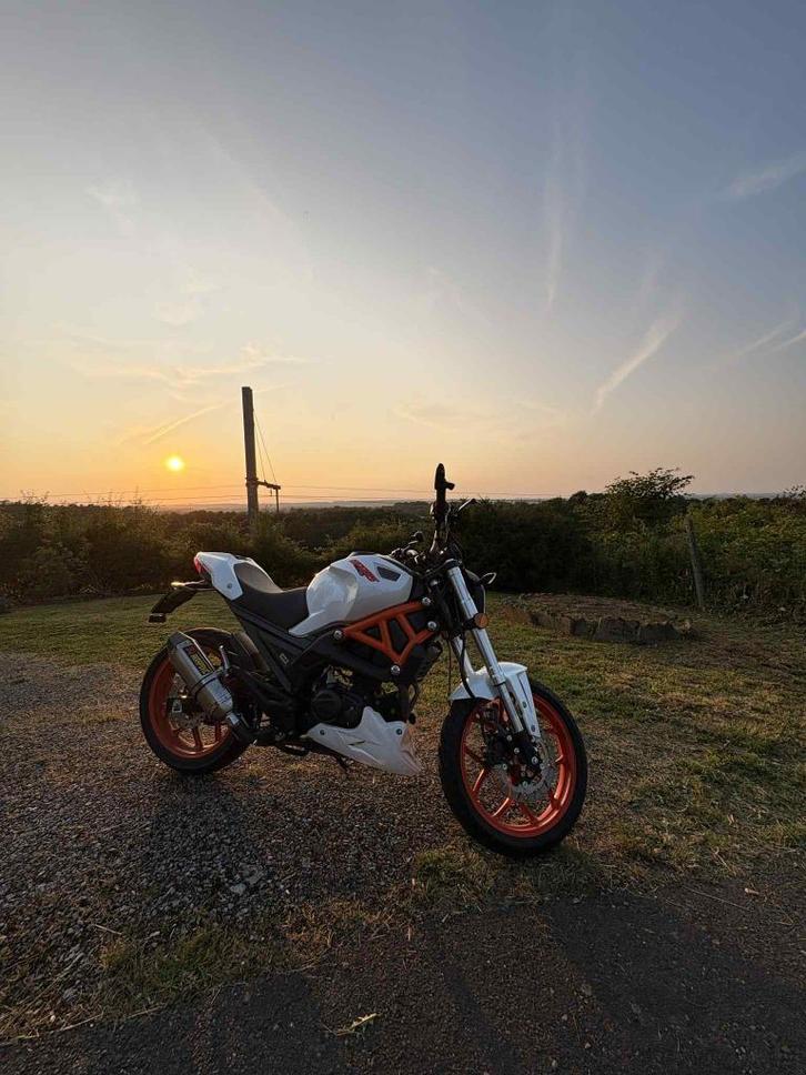 MagPower 50, Motoren, Motoren | Overige merken, Particulier, Scooter, 11 kW of minder, 1 cilinder, LED Verlichting, Ophalen
