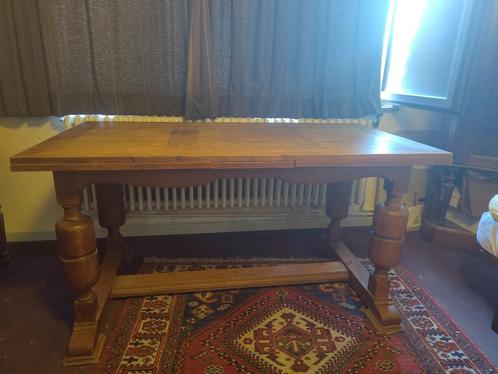 Oude uitschuifbare tafel, Antiek en Kunst, Antiek | Meubels | Tafels, Ophalen
