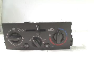 BEDIENINGSPANEEL AIRCO Peugeot 207 SW (WE / WU) (n102079b-) beschikbaar voor biedingen
