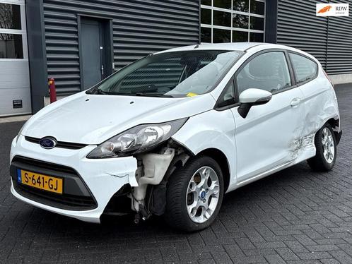 Ford Fiesta 1.25 Titanium, Auto diversen, Ongevalwagen, Handgeschakeld, Benzine, Stadsauto, Wit