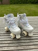 Rolschaatsen Meisje, Ophalen