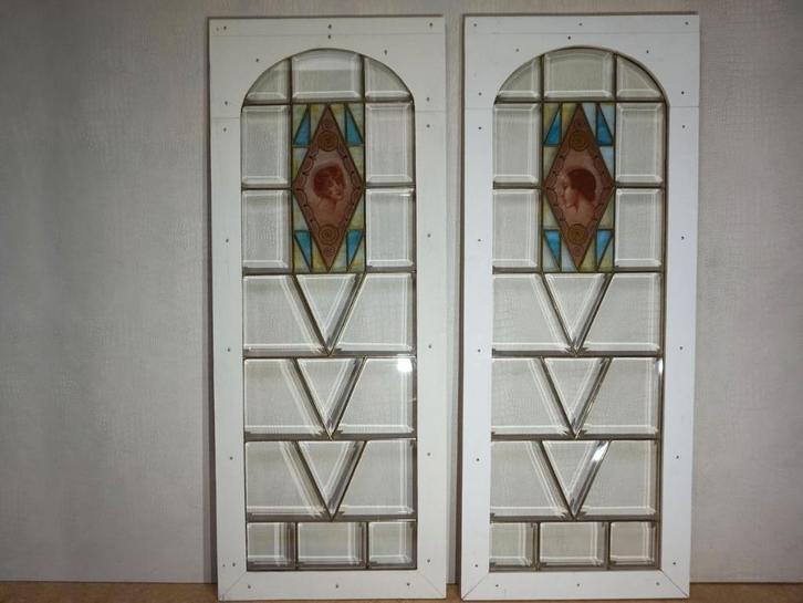 Set van 2 Art Deco Glas in Lood ramen met vrouwen gezichten, Doe-het-zelf en Bouw, Glas en Ramen, Gebruikt, Glas in lood, Ophalen of Verzenden