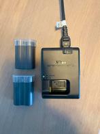 Nieuwsstaat! Nikon acculader MH25a met 2 accu’s, Ophalen, Zo goed als nieuw