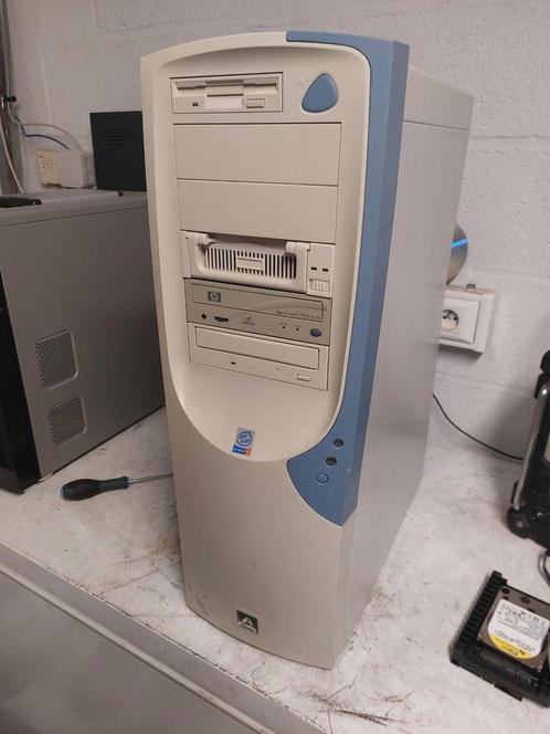 Lege aopen hightower, moet zeer snel weg, Computers en Software, Vintage Computers, Ophalen