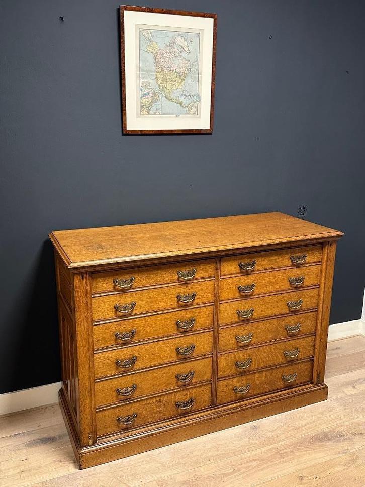 Antieke eiken archiefkast, Antiek en Kunst, Antiek | Kantoor en Zakelijk, Ophalen of Verzenden