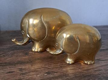 2 OLIFANTJES(koper) beschikbaar voor biedingen