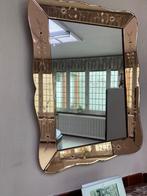 Miroir ancien, Enlèvement, Utilisé