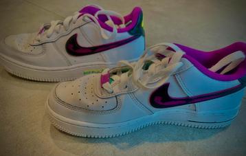 Nike AIR chaussures pointure 36 beschikbaar voor biedingen