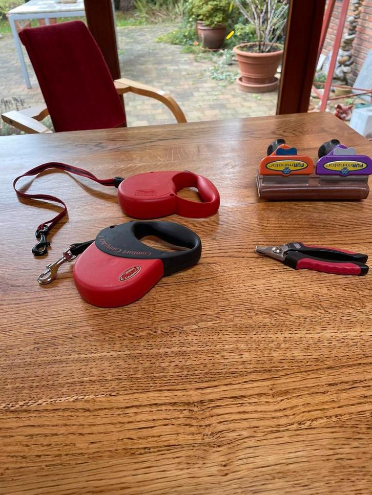 Leibanden, nagelknipschaar en kammen, Dieren en Toebehoren, Katten-accessoires, Zo goed als nieuw, Ophalen