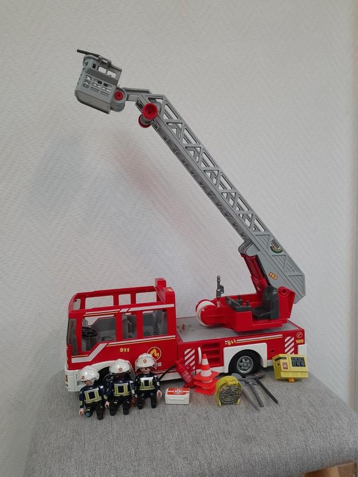 Playmobil brandweerauto, Hobby en Vrije tijd, Modelauto's | 1:50, Ophalen