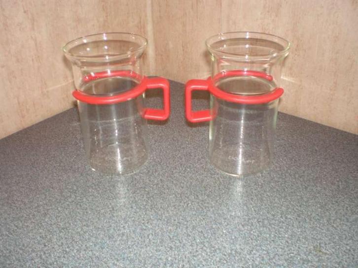 2 theetassen of theeglazen Bodum, Huis en Inrichting, Keuken | Servies, Zo goed als nieuw, Kop(pen) en/of Schotel(s), Overige stijlen