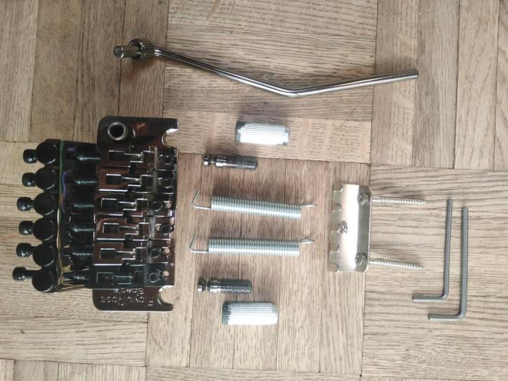 Tremolo Floyd Rose Special Linkshandig, Muziek en Instrumenten, Instrumenten | Onderdelen, Gebruikt, Elektrische gitaar, Ophalen of Verzenden