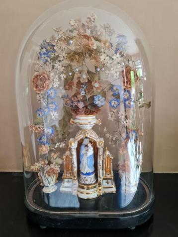 vierge sous cloche beschikbaar voor biedingen