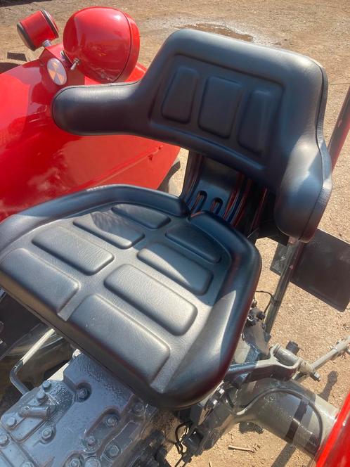 Massey Ferguson zitting / traktor stoel, Zakelijke goederen, Machines en Bouw | Onderdelen, Ophalen
