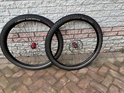 MTB Voorwielen 29 inch, Fietsen en Brommers, Fietsonderdelen, Zo goed als nieuw, Wiel, Ophalen