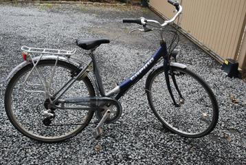 Damesfiets met 6 versnellingen - merk CAPINO (T.B.ETAT) beschikbaar voor biedingen