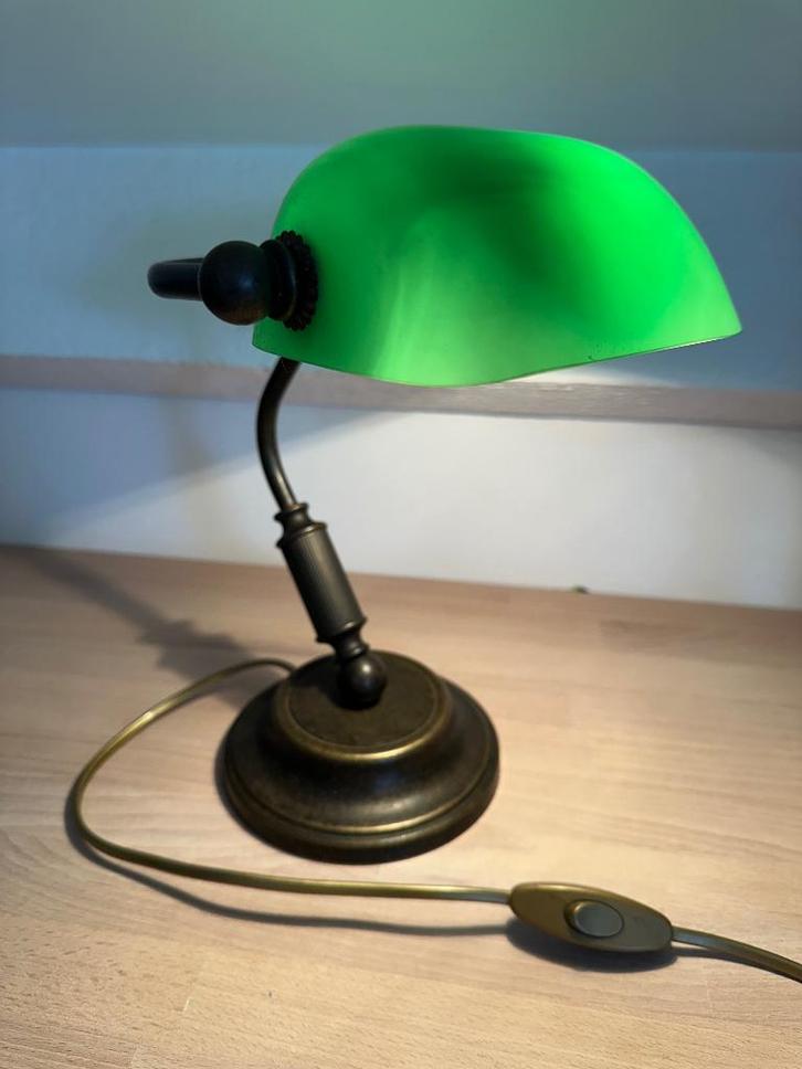 Lampe de notaire/banquier opaline - Etat neuf, Maison & Meubles, Lampes | Lampes de table, Comme neuf, Moins de 50 cm, Verre, Métal