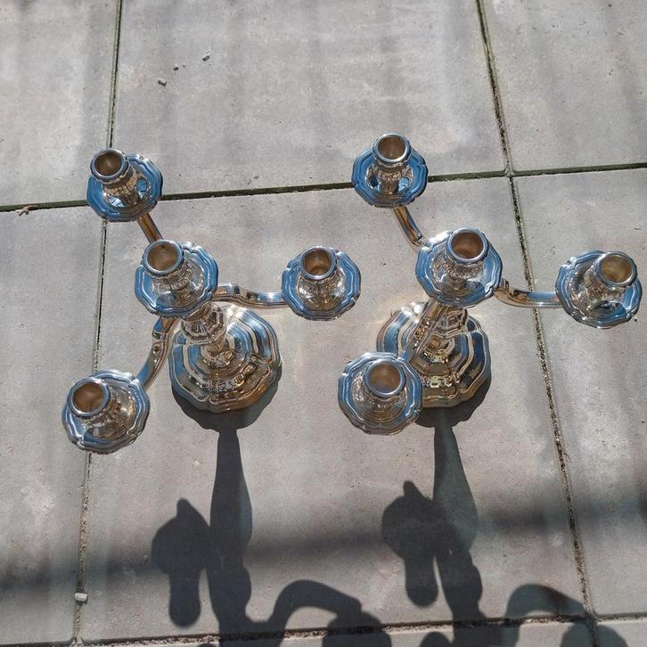 2 zilveren kandelaars Saint Médard, Antiek en Kunst, Antiek | Kandelaars, Zilver, Ophalen