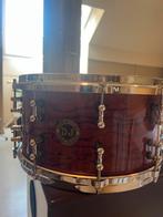 DJ custom 14 x 8 thick walnut snare drum, Muziek en Instrumenten, Drumstellen en Slagwerk, Ophalen of Verzenden, Zo goed als nieuw