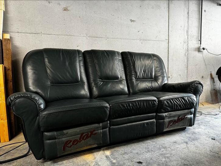 Zeer kwalitatieve lederen relax zetel - elektrisch, Huis en Inrichting, Zetels | Zetels, Rechte bank, Driepersoons, 150 tot 200 cm