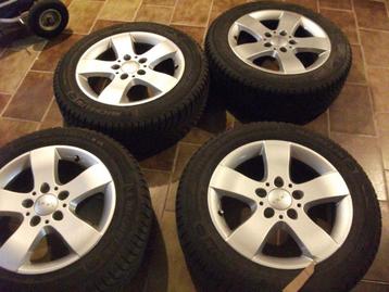 winterbanden compleet met Velgen:16inch, 205,,55R16 disponible aux enchères