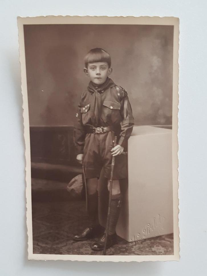 Oude fotokaart Scouts Jongen in Scoutskledij Scouting Esneux, Verzamelen, Scouting, Zo goed als nieuw, Boek of Tijdschrift, Ophalen of Verzenden