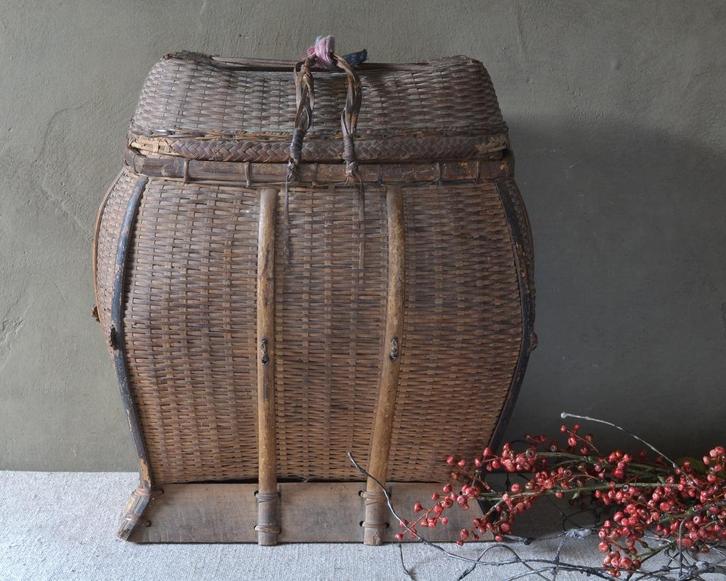 Oude Chinese rieten voedselmand food box, Antiek en Kunst, Curiosa en Brocante, Ophalen of Verzenden