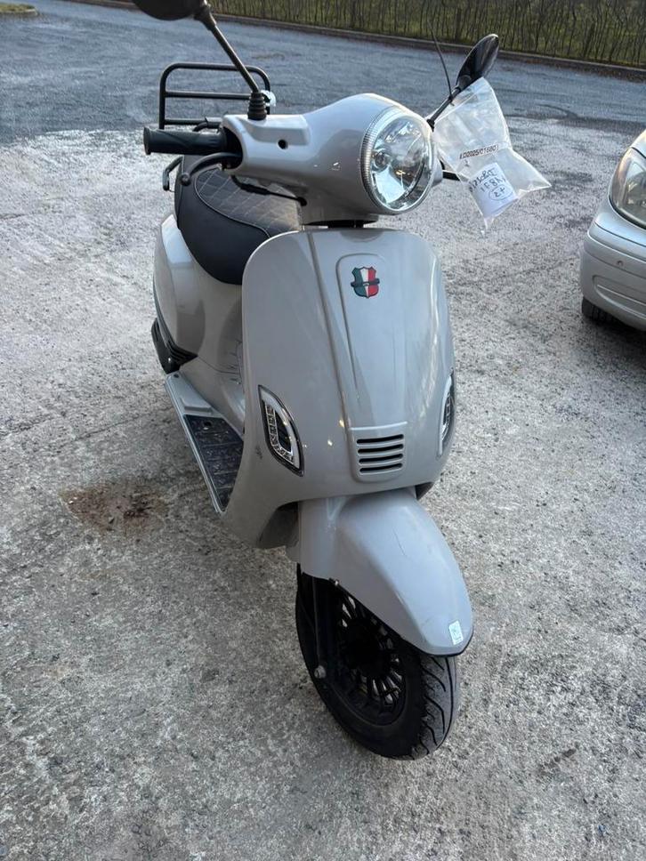 Gts toscanas a&b klasse(zonder rijbewijs)vanaf, Fietsen en Brommers, Brommeronderdelen | Scooters, Overige merken, Ophalen