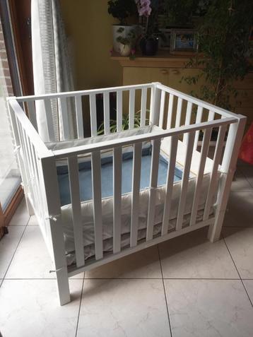Bopita box en matras in perfecte staat + vloerkleed/box beschikbaar voor biedingen