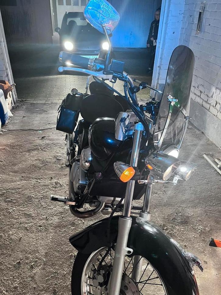 A vendre honda shadow 125 /15ch, Motos, Motos | Honda, Particulier, Chopper, jusqu'à 11 kW, 2 cylindres, Enlèvement