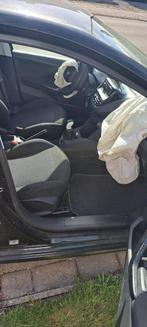 Peugeot 208 ongevalwagen, Auto's, Voorwielaandrijving, Stof, Zwart, Zwart