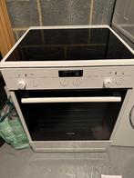 cuisinière, Electroménager, 85 à 90 cm, 4 zones de cuisson, Comme neuf, Enlèvement