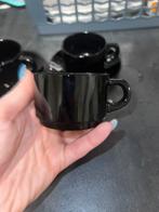 Koffie tasjes met bordje, Huis en Inrichting, Keuken | Servies, Ophalen of Verzenden, Zo goed als nieuw