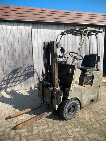Compacte Heftruck beschikbaar voor biedingen
