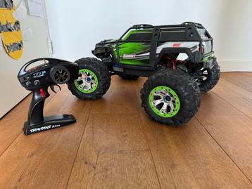 Mooie Traxxas Summit 1:8 4x4 crawler inclusief lader en accu beschikbaar voor biedingen