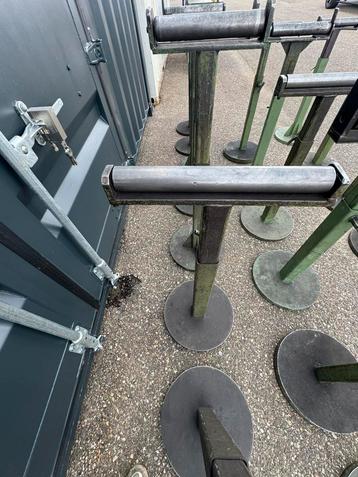 14 stuks rolbokken beschikbaar voor biedingen